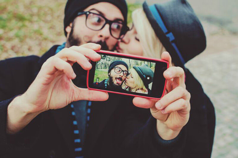 Young Adult Dating Trends: Harmful, or Helpful? Young Adult Dating Trends: Harmful, or Helpful?