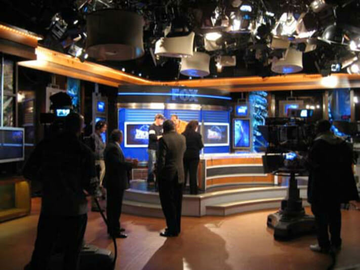 Giving The People What They Want: The Psychology Of Choosing News Sources Giving The People What They Want: The Psychology Of Choosing News Sources