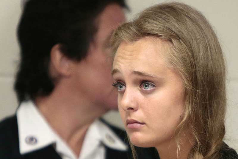 Teenage Black Widow Incites Boy's Death by Text Teenage Black Widow Incites Boy's Death by Text
