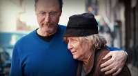 Man Walks Past His Wife Of 35 Years On The Street And Did Not Recognize Her