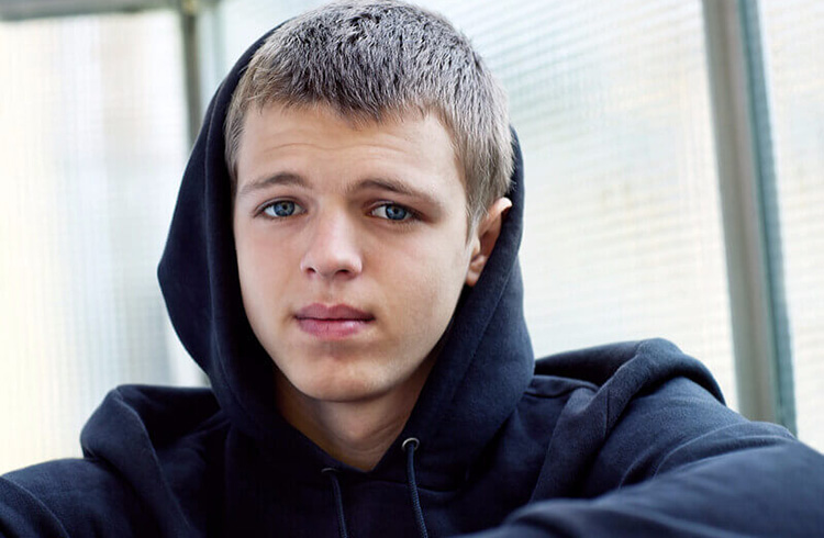 5 Tips for Raising Your Troubled Teenage boy